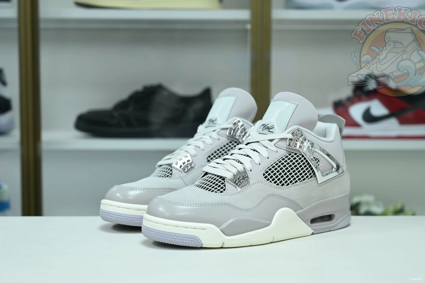 Jordan Air 4